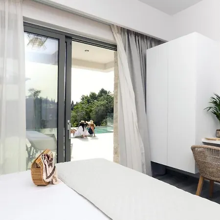 Vila De Lux Cu Piscina Privata Ефоріє-Норд